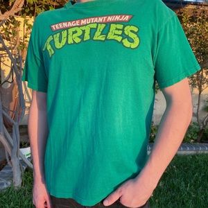 💚TEENAGE MUTANT NINJA TURTLES T SHIRT💚